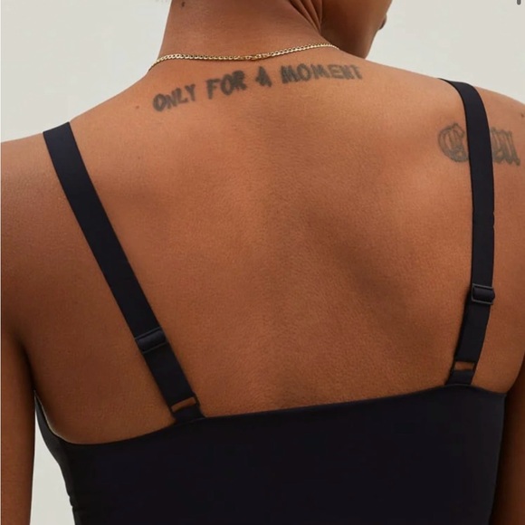 Everlane The Invisible Bra - Picture 6 of 7